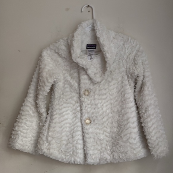 Patagonia Girls White Faux Fur Pelage 3 Button Jacket Size M(10) - Picture 2 of 3